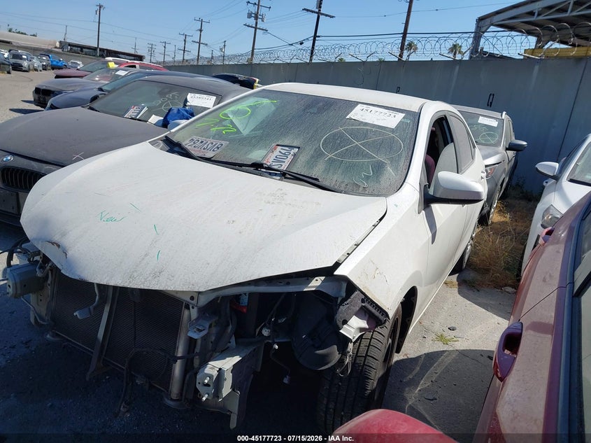 5YFBURHE6HP703573 2017 Toyota Corolla Le photo 1