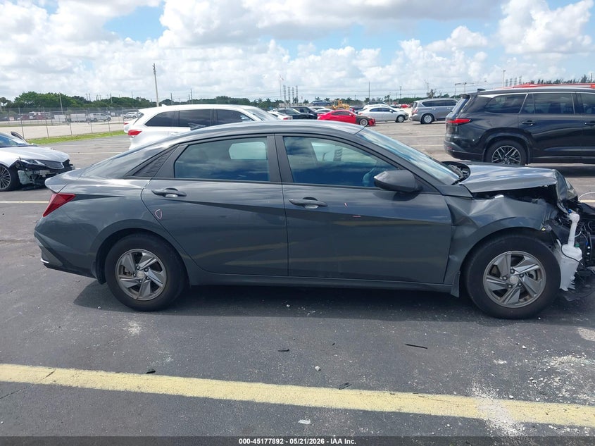 VIN KMHLL4DG4RU820361 2024 HYUNDAI ELANTRA SE