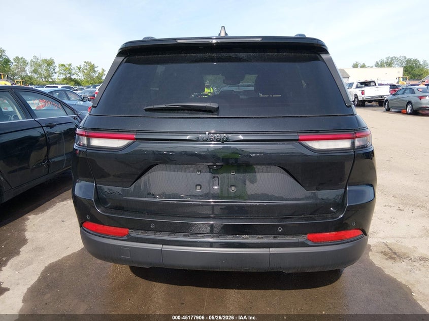JEEP GRAND CHEROKEE - zdjęcie 16