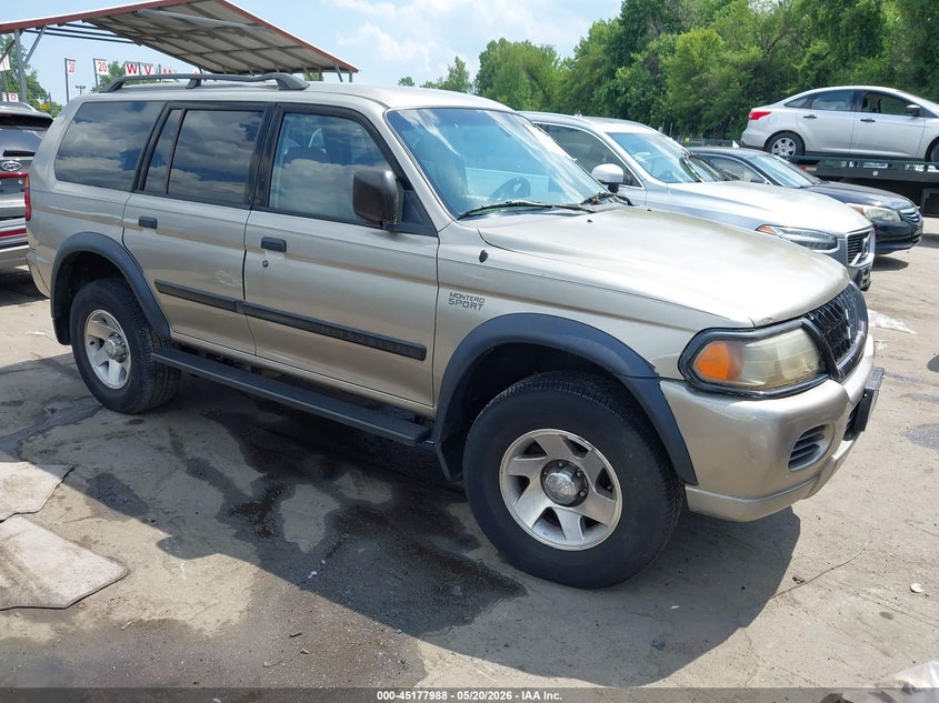 2003 MITSUBISHI MONTERO SPORT auction photo 1
