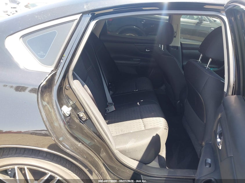 2018 NISSAN ALTIMA auction photo 8