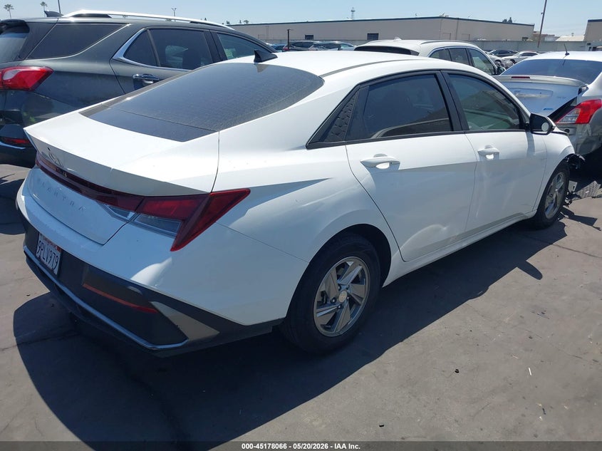 VIN KMHLL4DG4SU862065 2025 HYUNDAI ELANTRA SE