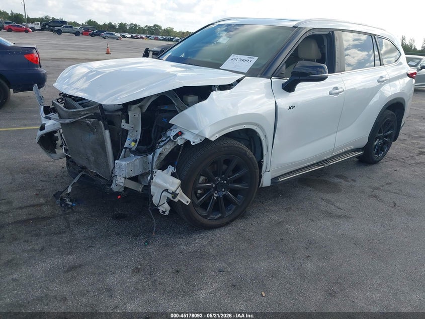 2023 TOYOTA HIGHLANDER 2.4L I-4 DI, DOHC, V(VIN: 5TDKDRBH2PS005406
