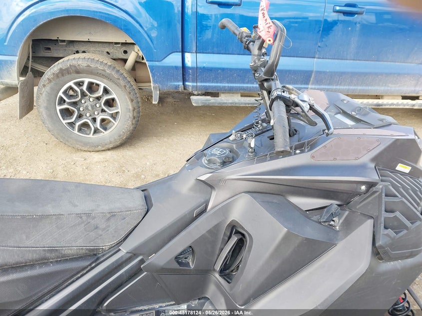 2022 SKI-DOO SUMMIT X 670 auction photo 5