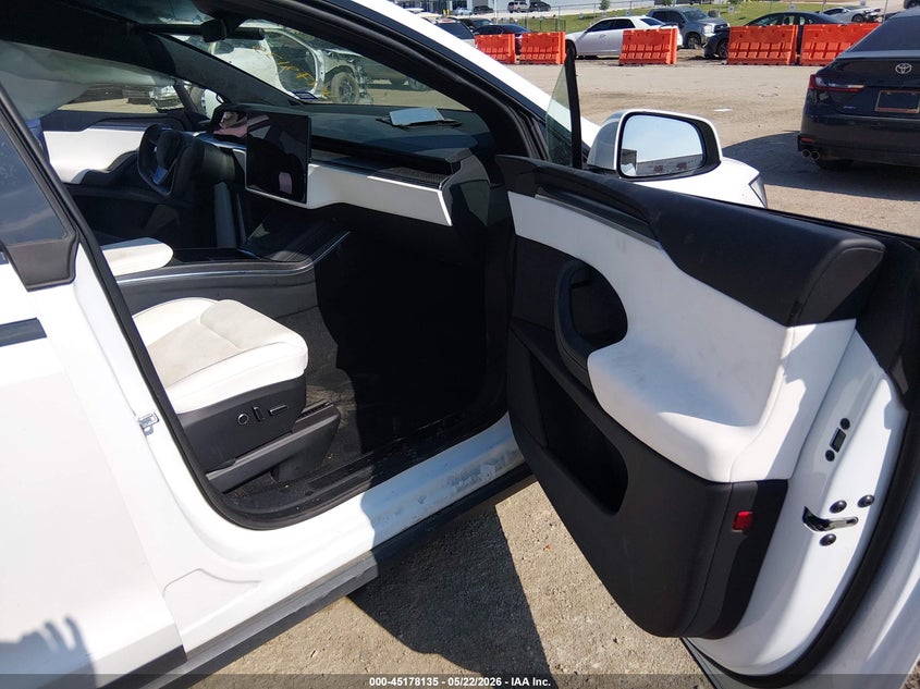 2022 TESLA MODEL X auction photo 5