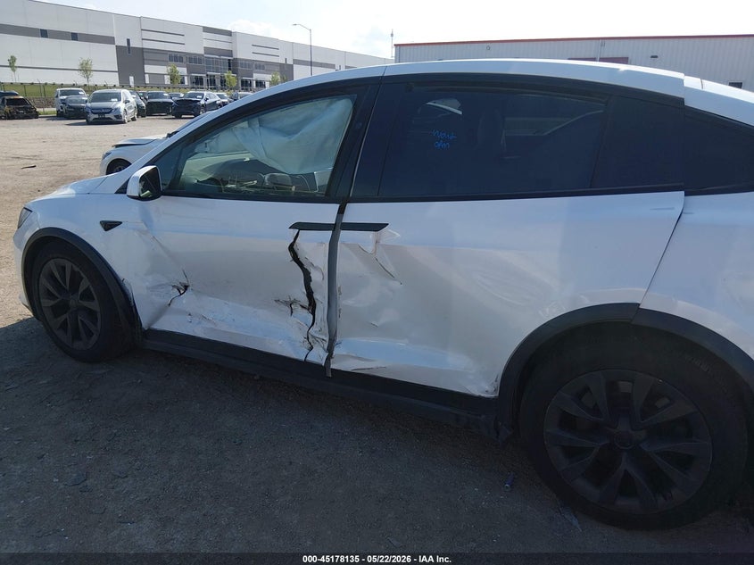 2022 TESLA MODEL X auction photo 6