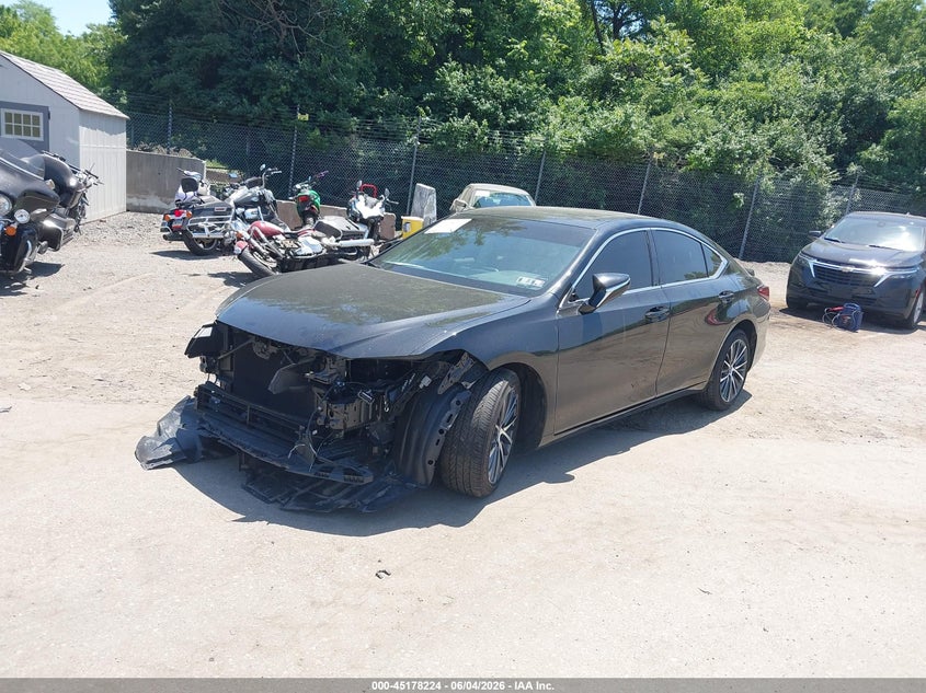 Vin: 58ada1c13su063151, lot: 45675910, lexus es 300h f sport design 20252