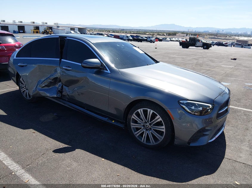 2021 MERCEDES-BENZ E 350  (VIN: W1KZF8DBXMA897544)