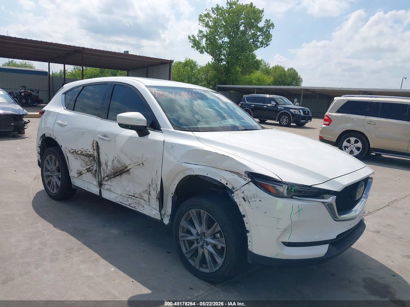 2020 MAZDA CX-5 GRAND TOURING — Галерея фотографий