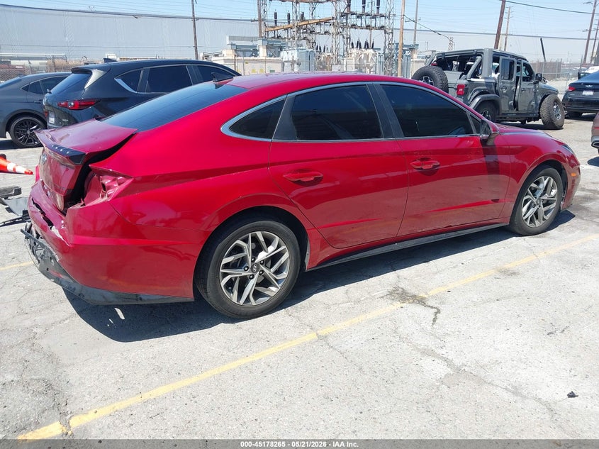 2023 HYUNDAI SONATA auction photo 4