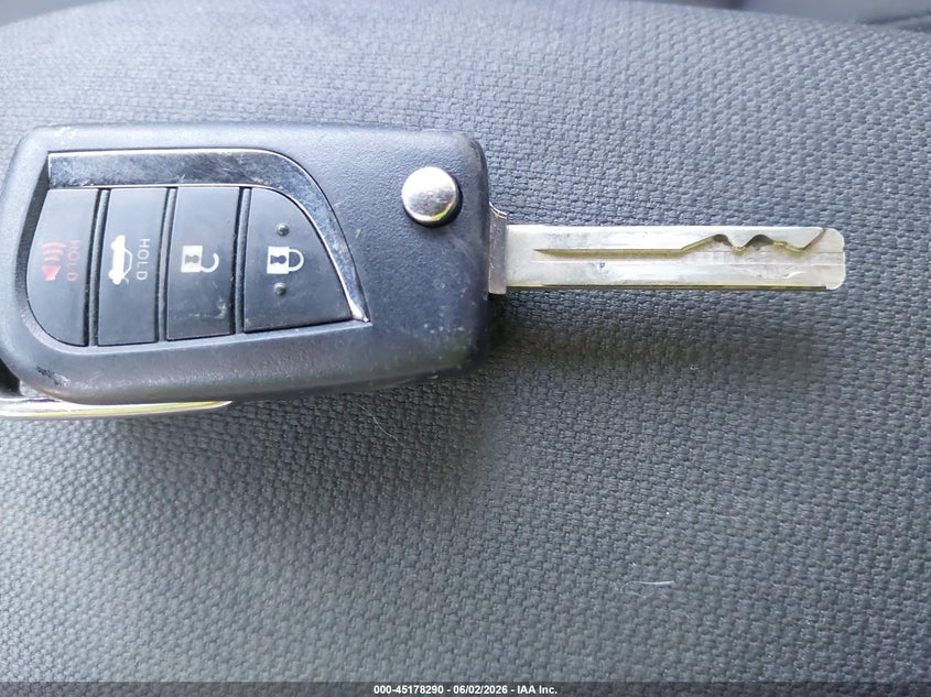 VIN 5YFEPMAE7MP192161 2021 TOYOTA COROLLA LE