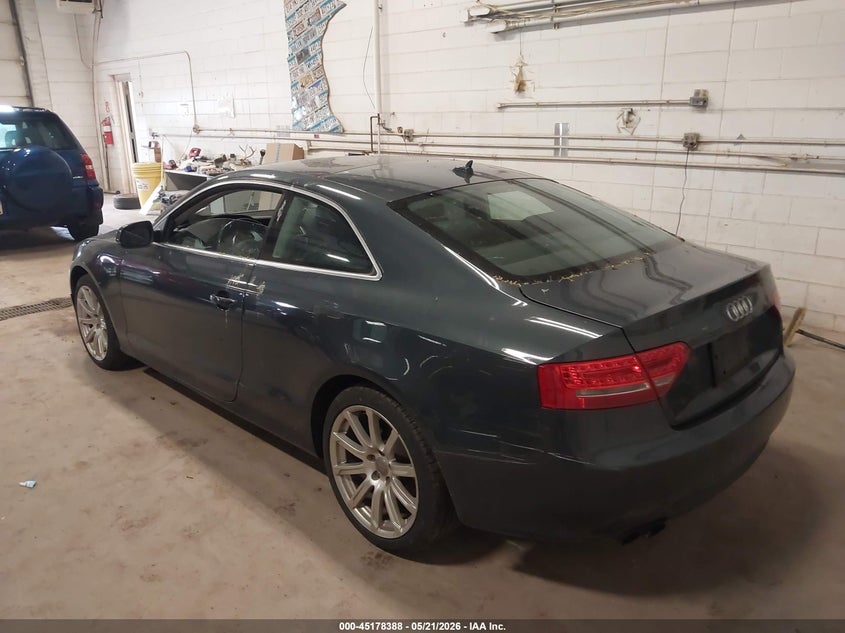 2011 AUDI A5 auction photo 3