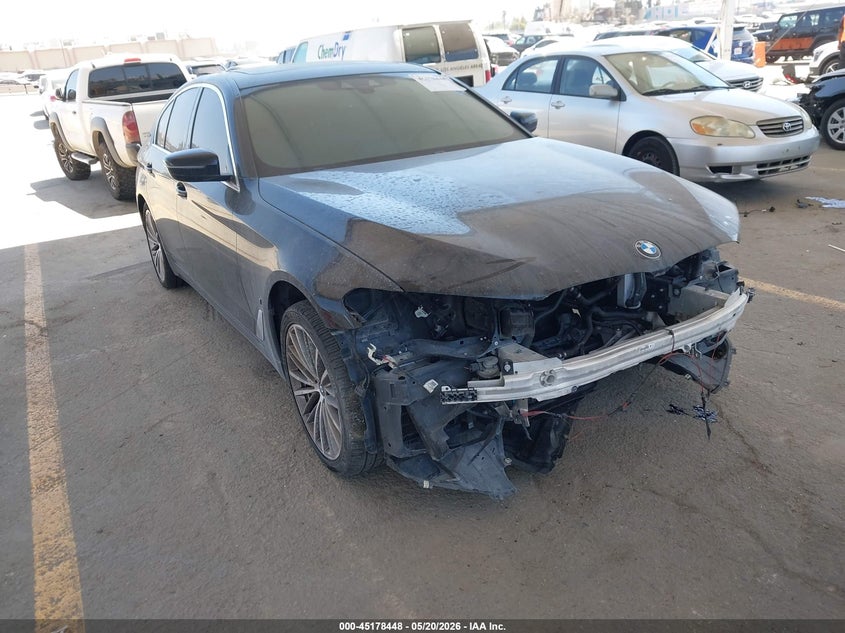 2019 BMW 530E auction photo 1
