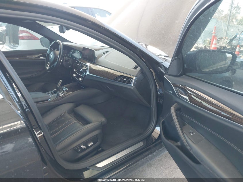 2019 BMW 530E auction photo 5