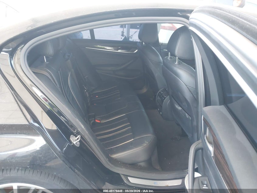 2019 BMW 530E auction photo 8