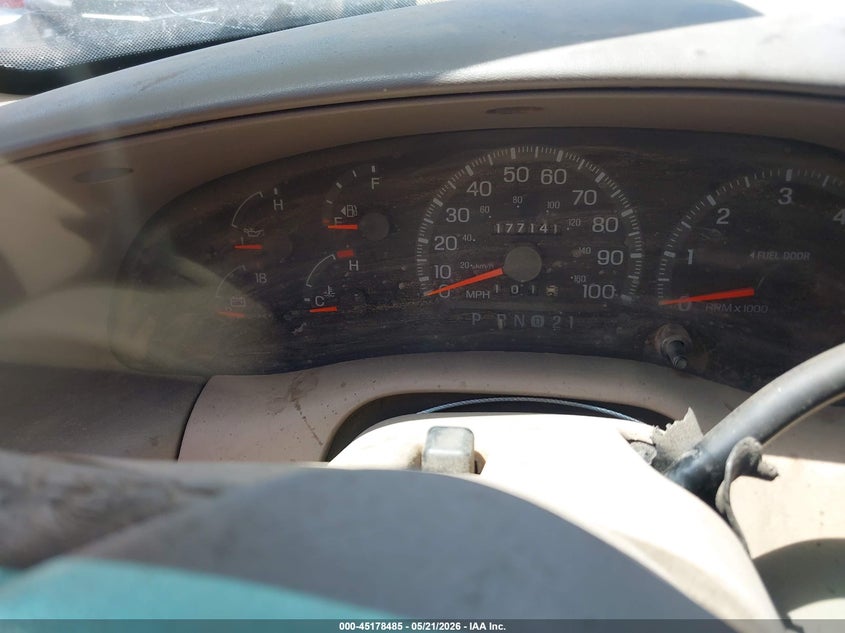 1997 Ford Expedition Eddie Bauer/Xlt VIN: 1FMFU18L5VLB75090 Lot: 45178485