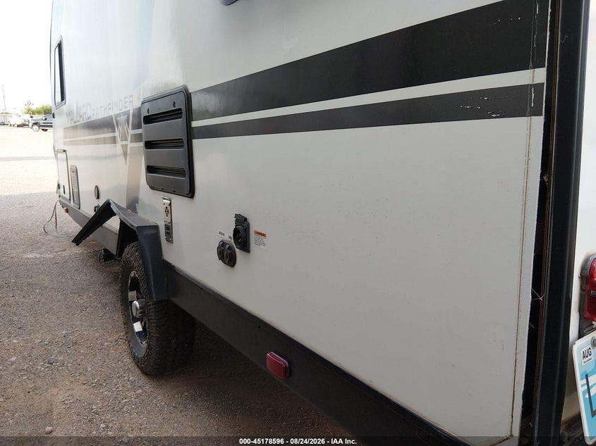 2021 HEARTLAND RV MALLARD PATHFINDER auction photo 6