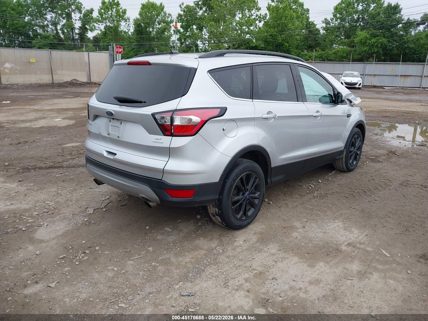 Vin: 1fmcu0gd2jua65805, lot: 45676374, ford escape se 20184