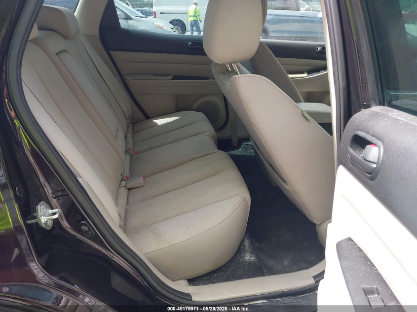 2011 Mazda Cx-7 I Sport VIN: JM3ER2B5XB0374349 Lot: 45178971