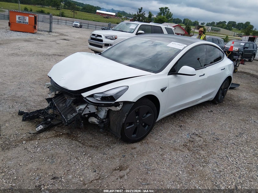 Vin: 5yj3e1ea0pf641781, lot: 45676749, tesla model 3 rear-wheel drive 20232