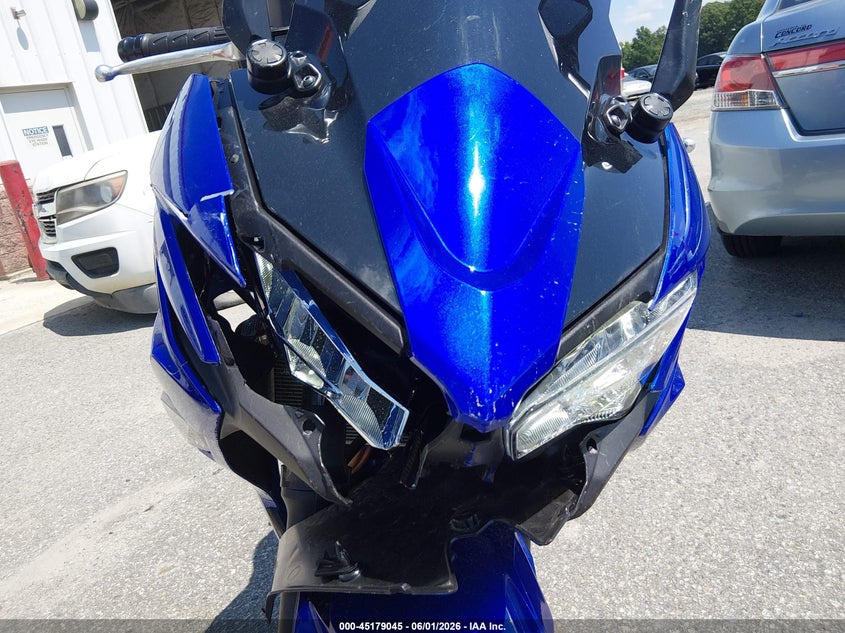 2025 Kawasaki Ex650 P VIN: ML5EXEP14SDAF8033 Lot: 45179045