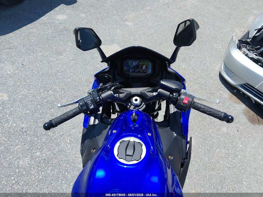 2025 Kawasaki Ex650 P VIN: ML5EXEP14SDAF8033 Lot: 45179045