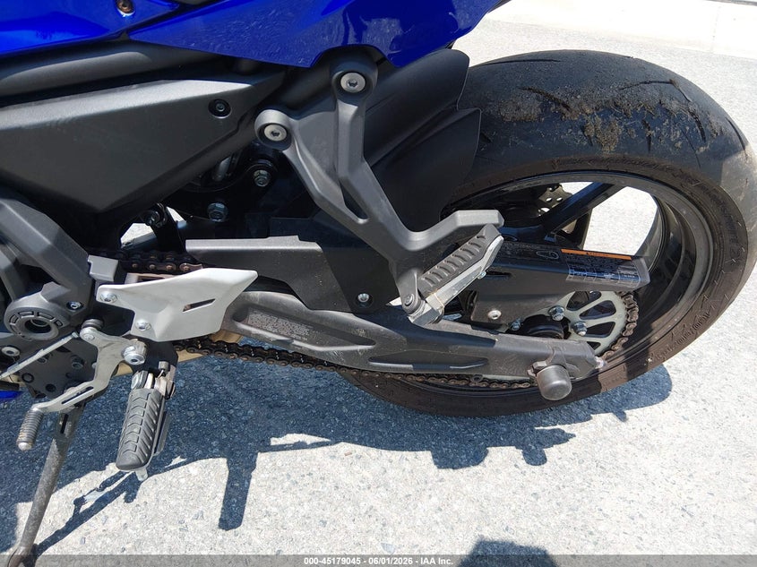 2025 Kawasaki Ex650 P VIN: ML5EXEP14SDAF8033 Lot: 45179045