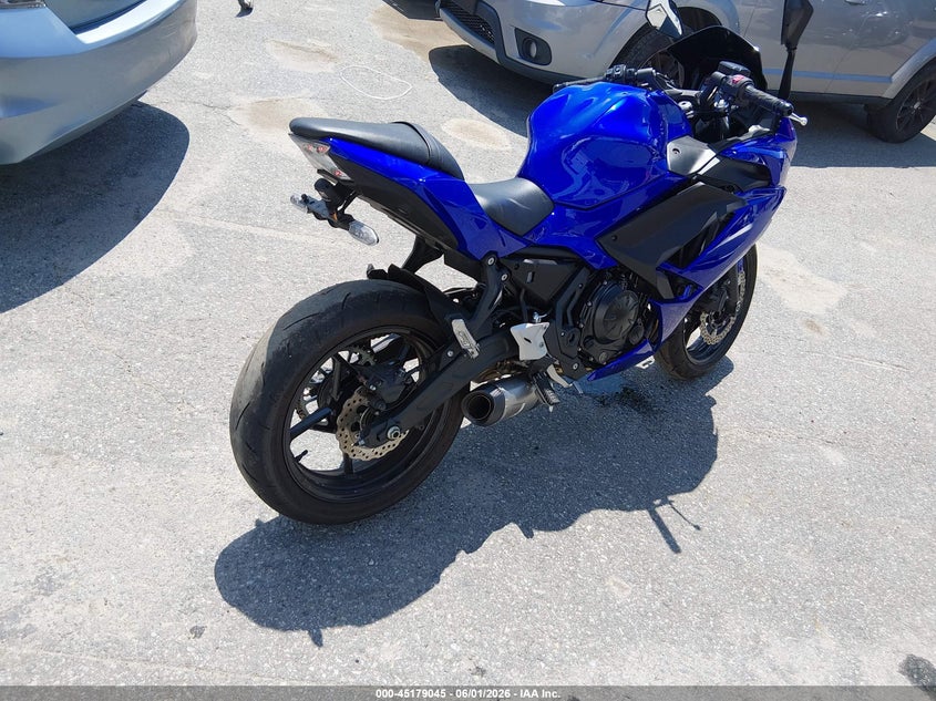 2025 Kawasaki Ex650 P VIN: ML5EXEP14SDAF8033 Lot: 45179045