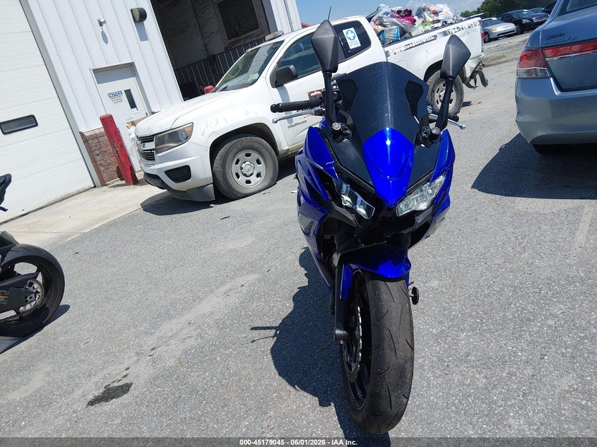 2025 KAWASAKI EX650 auction photo 5