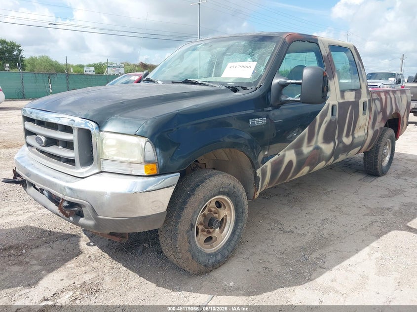 2004 FORD F-250 auction photo 2