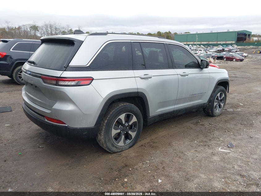 2023 JEEP GRAND CHEROKEE 4XE auction photo 4