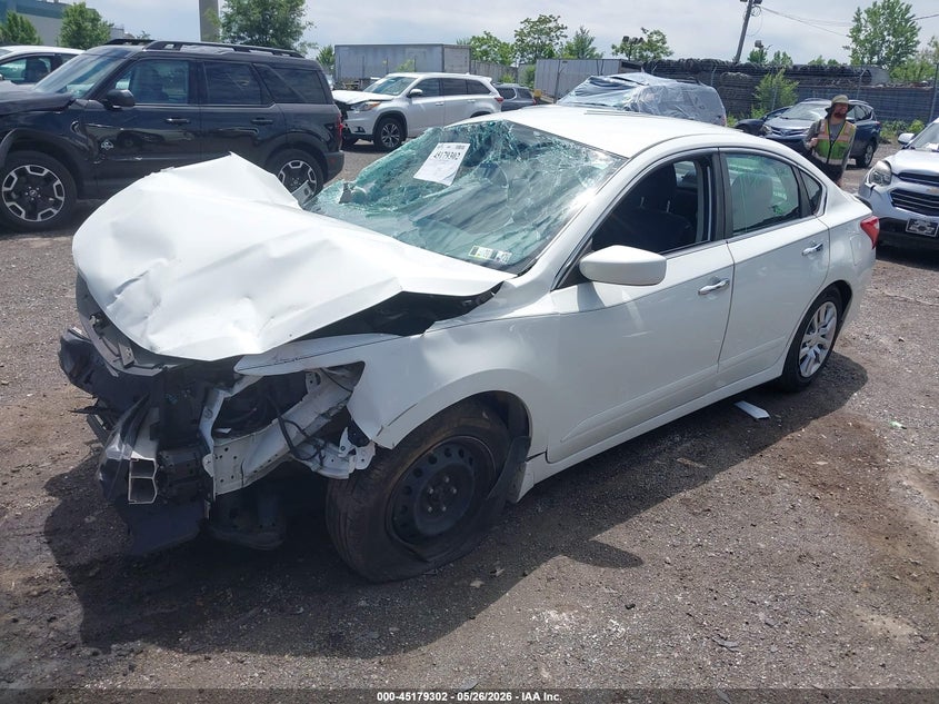 2017 Nissan Altima 2.5 S 1N4AL3AP0HC186745 photo 1
