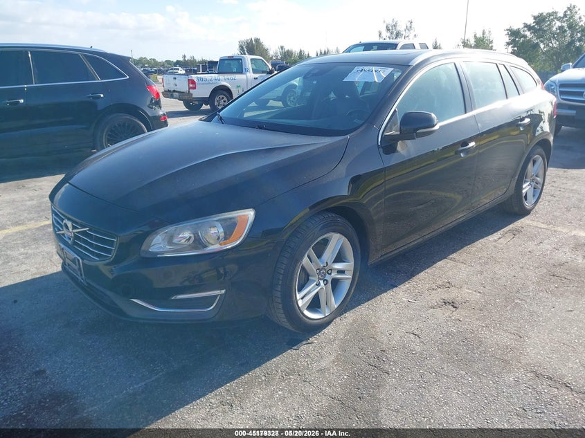 YV1612SK0F1226649 2015 Volvo V60 T5 Premier photo 1
