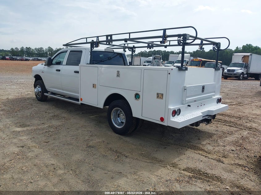 2026 RAM 3500 CHASSIS auction photo 3