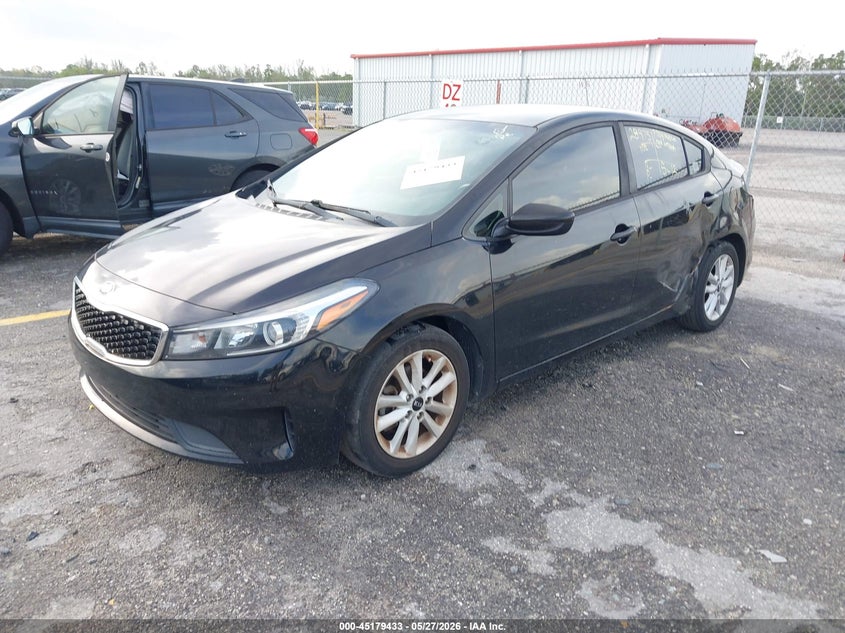 2017 Kia Forte S 3KPFL4A7XHE131539 photo 1
