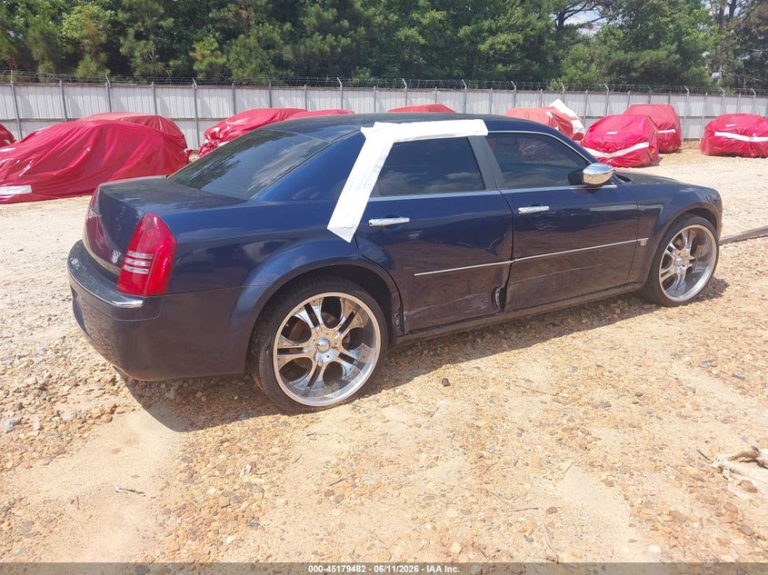 2006 CHRYSLER 300C SEDAN 5.7L V-8 340HP