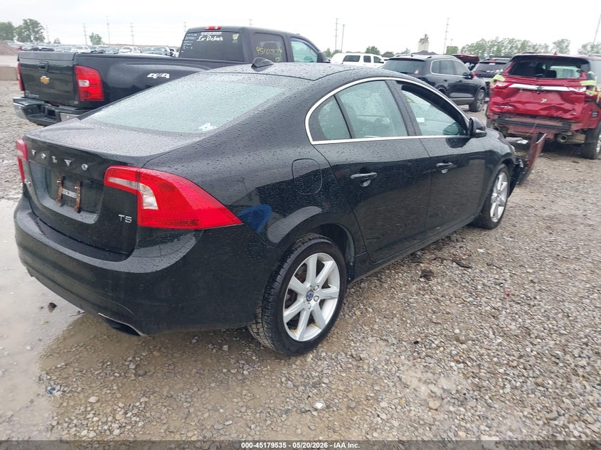 2016 VOLVO S60 auction photo 4