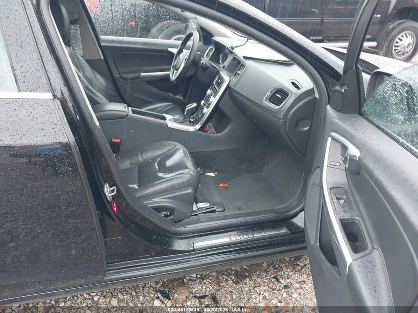 2016 VOLVO S60 auction photo 5