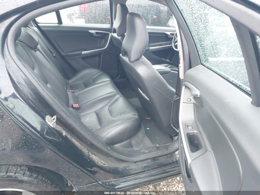 2016 VOLVO S60 auction photo 8