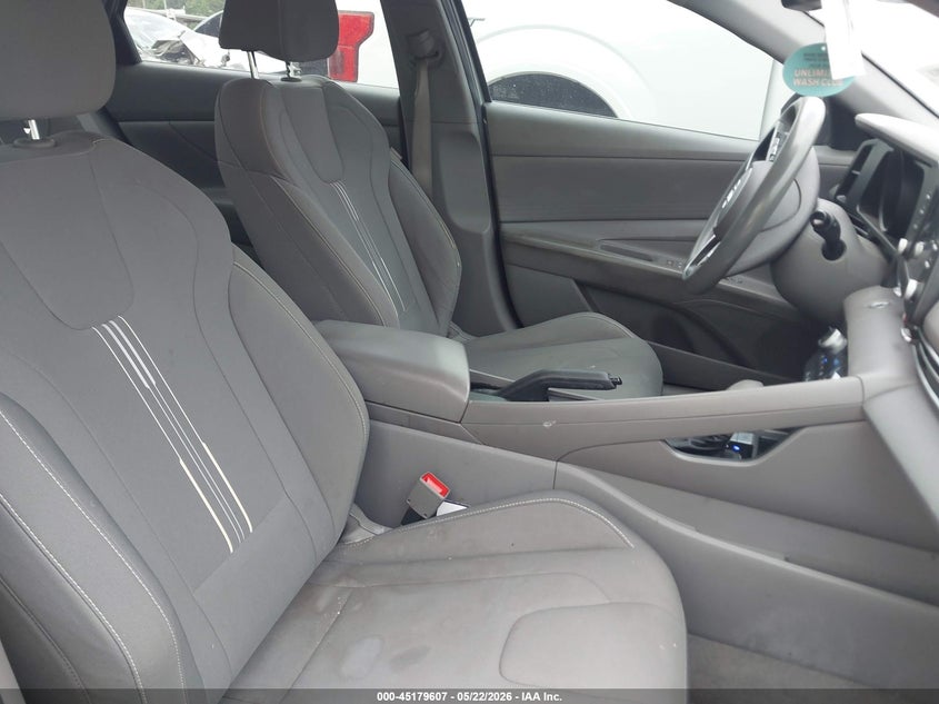 2022 HYUNDAI ELANTRA SEDAN 2.0L I-4 DOHC, VVT, 147HP
