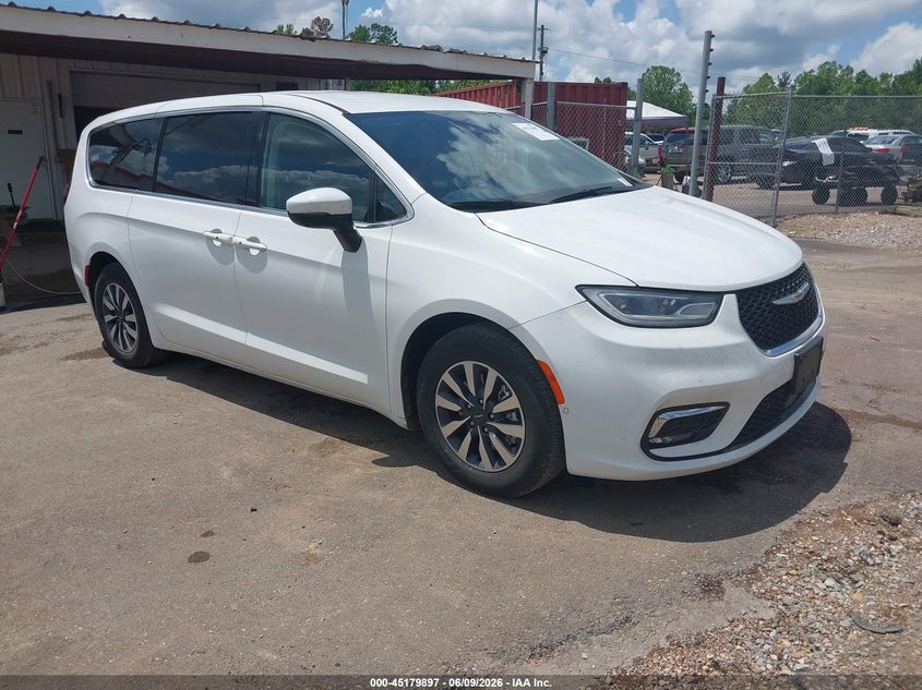 2023 CHRYSLER PACIFICA HYBRID auction photo 1
