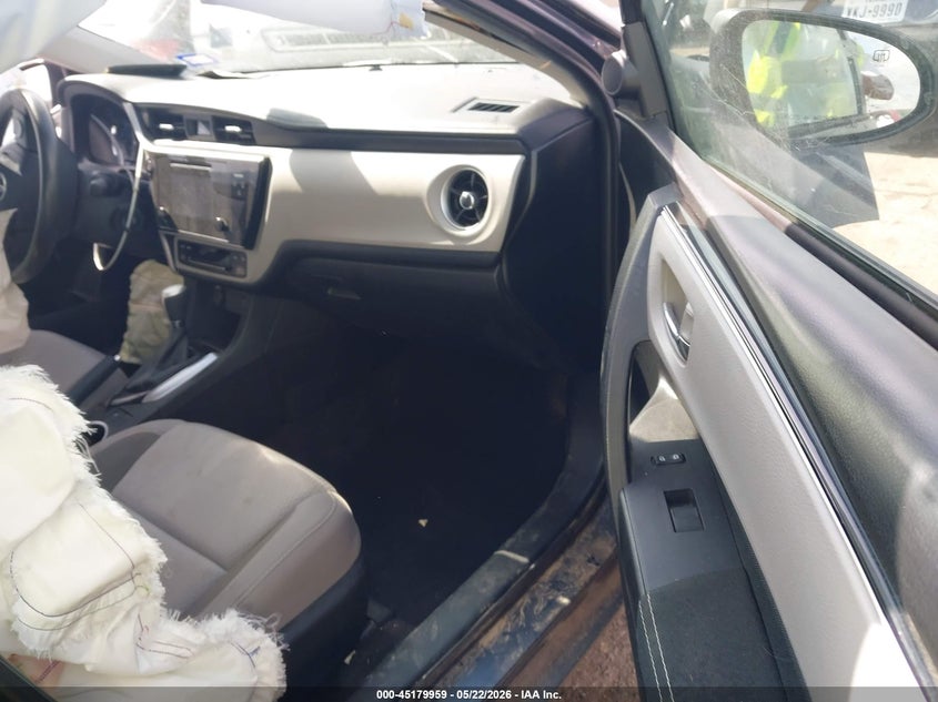 2017 TOYOTA COROLLA auction photo 5