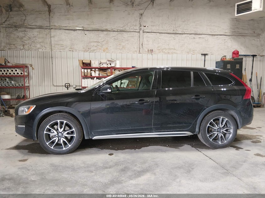 2016 Volvo V60 Cross Country T5 VIN: YV4612HK4G1006040 Lot: 45180049