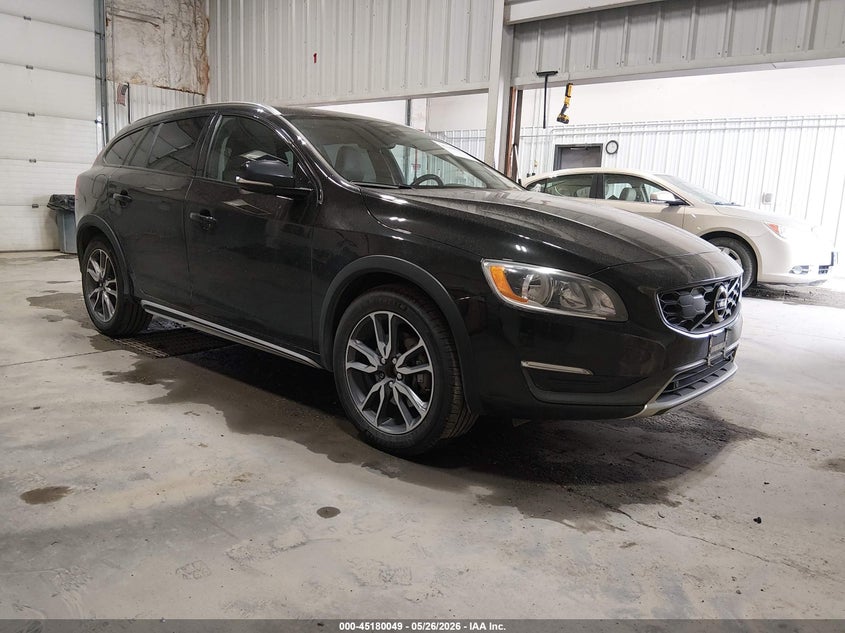 Vin: yv4612hk4g1006040, lot: 45677761, volvo v60 cross country t5 2016 img_1