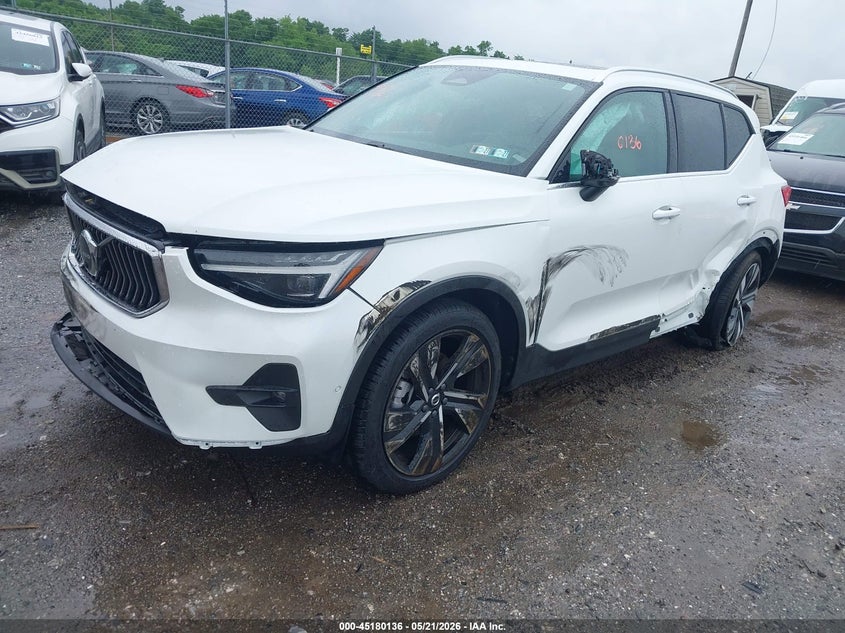 Vin: yv4l12uf7r2351653, lot: 45677847, volvo xc40 b5 ultimate bright theme 20242
