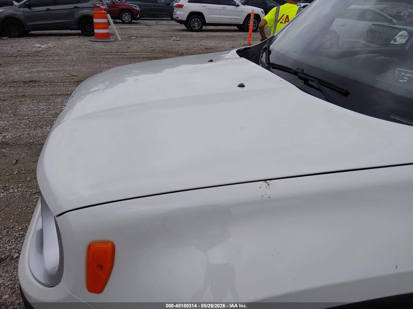 2015 JEEP RENEGADE auction photo 6