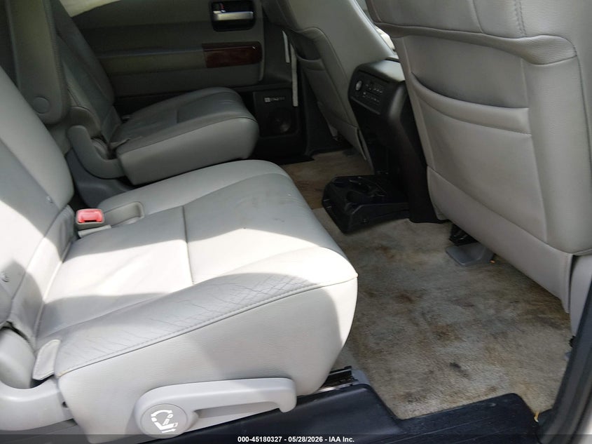 2011 Toyota Sequoia Limited 5.7L V8 VIN: 5TDJW5G13BS053967 Lot: 45180327