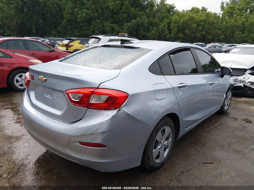 2017 CHEVROLET CRUZE auction photo 4