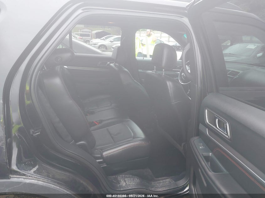 2016 FORD EXPLORER auction photo 8