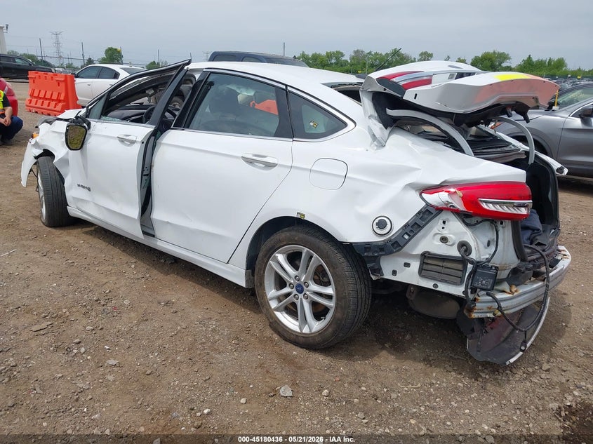 VIN 3FA6P0LUXJR118746 2018 FORD FUSION HYBRID SE